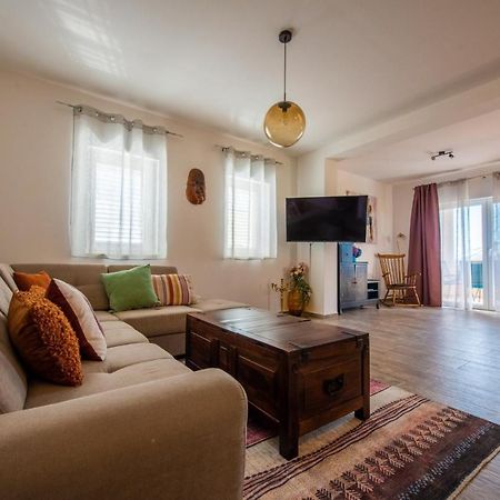 Apartman Paula Каштела Экстерьер фото
