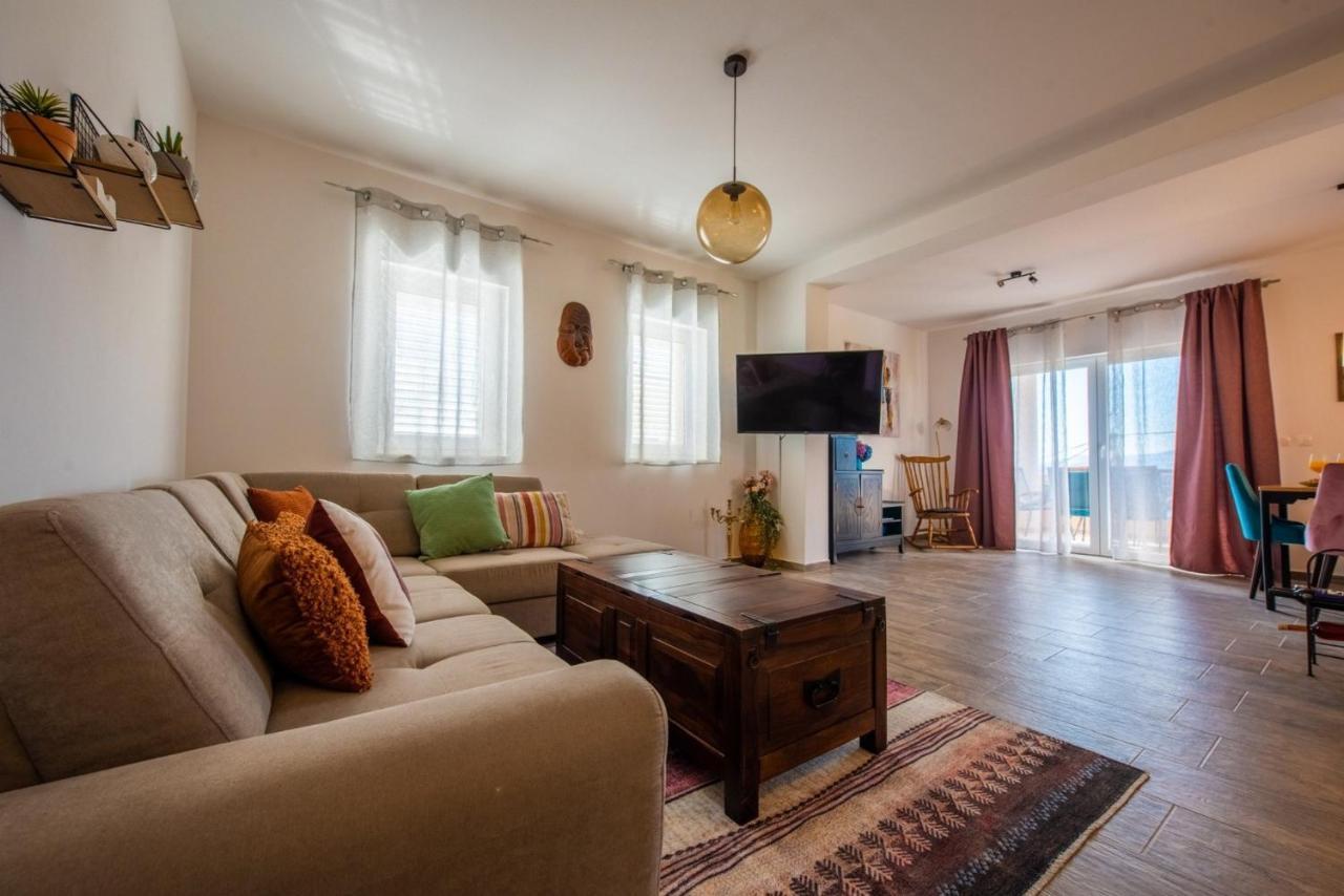 Apartman Paula Каштела Экстерьер фото