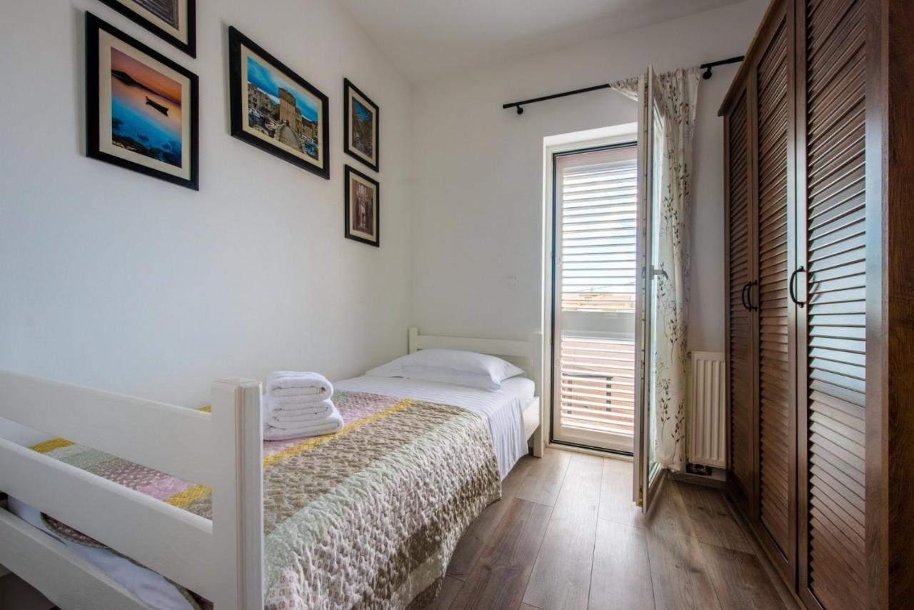 Apartman Paula Каштела Экстерьер фото